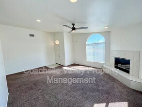 66028 Mission Lakes Blvd in Desert Hot Springs, CA - Building Photo - Building Photo