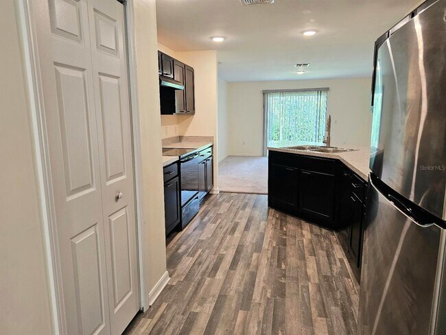 1827 Pierpoint St in North Port, FL - Building Photo - Building Photo