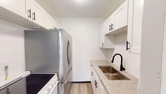 Riveredge Lofts in Cleveland, OH - Building Photo