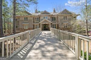 1010 Tailwater in Greensboro, GA - Building Photo