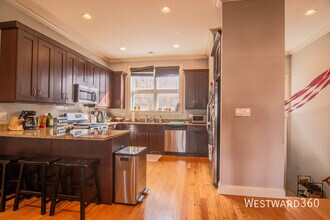 2066 N Stave St in Chicago, IL - Building Photo - Building Photo