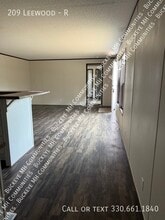 209 Leewood Dr in New Kensington, PA - Building Photo - Building Photo