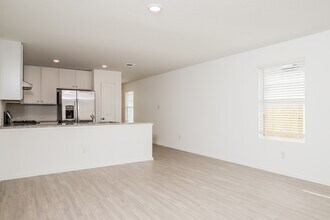 2831 Millikan Dr in Converse, TX - Building Photo - Building Photo