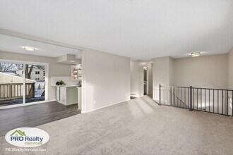 4873 Bryce Ave E in Inver Grove Heights, MN - Building Photo - Building Photo