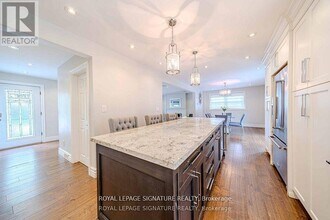 41 Mayo Dr in Toronto, ON - Building Photo - Building Photo
