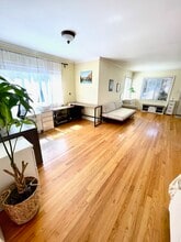 1136 8th St in Hermosa Beach, CA - Foto de edificio - Building Photo
