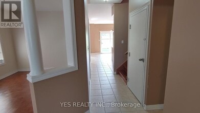 26 New Hampshire Ct in Brampton, ON - Building Photo - Building Photo