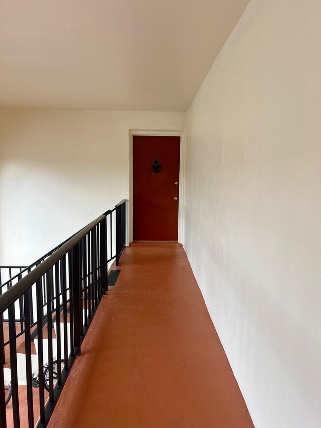 130 Lake Dora Dr in West Palm Beach, FL - Building Photo - Building Photo