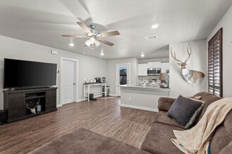 2015 134th St in Lubbock, TX - Building Photo - Building Photo