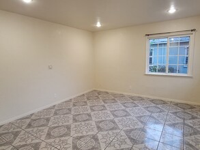 1881 Harbor Ave in Long Beach, CA - Building Photo - Building Photo