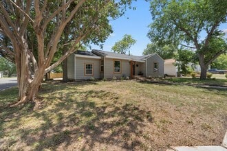 4000 Ethel Ave in Waco, TX - Building Photo - Building Photo