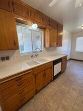 3208 E Acacia Ave in Fresno, CA - Building Photo - Building Photo