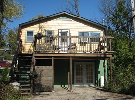 347 1/2 S Davisson St in Bloomington, IN - Building Photo