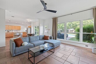 7604 Vail Valley Dr in Austin, TX - Building Photo - Building Photo