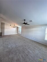 6902 Golden Oak Ln in Killeen, TX - Building Photo - Building Photo