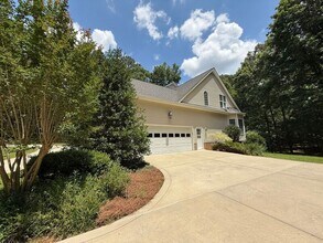 3021 Hickory Tree Pl in Raleigh, NC - Building Photo - Building Photo