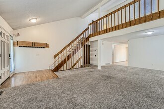 6367 S Emporia Cir in Englewood, CO - Building Photo - Building Photo