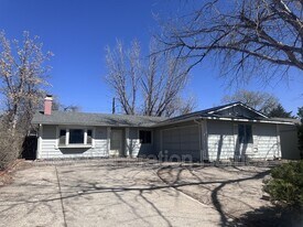 2922 Hudson St in Colorado Springs, CO - Building Photo