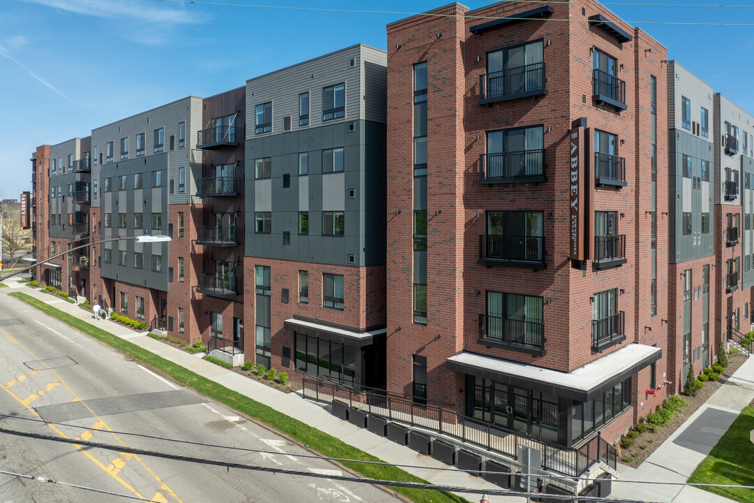 The Abbey Apartments in Cleveland, OH - Building Photo