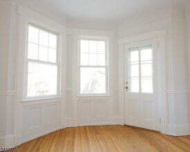 13 Oxford St in Montclair, NJ - Building Photo - Building Photo