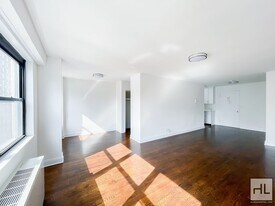 E 88th St, Unit 12H in New York, NY - Building Photo