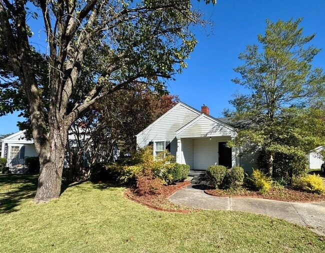 property at 2713 Hastings Rd SW