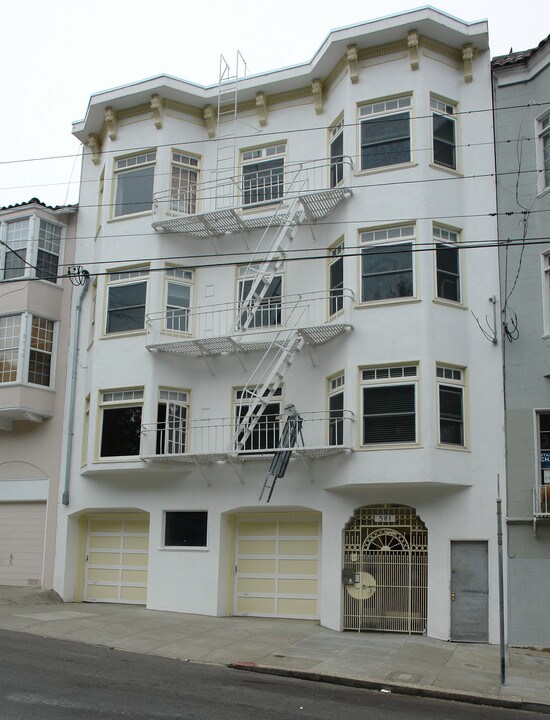 581 14th Ave in San Francisco, CA - Building Photo