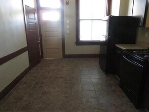 604 W 3rd St in Davenport, IA - Building Photo - Building Photo