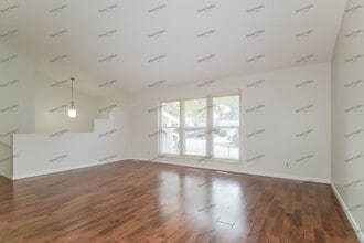 12258 Trailoaks Ct in Florissant, MO - Building Photo - Building Photo