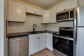 1627 Mars Aly, Unit 2 in Chattanooga, TN - Foto de edificio - Building Photo