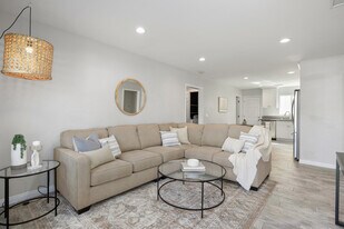 1207 Florence St in Imperial Beach, CA - Building Photo