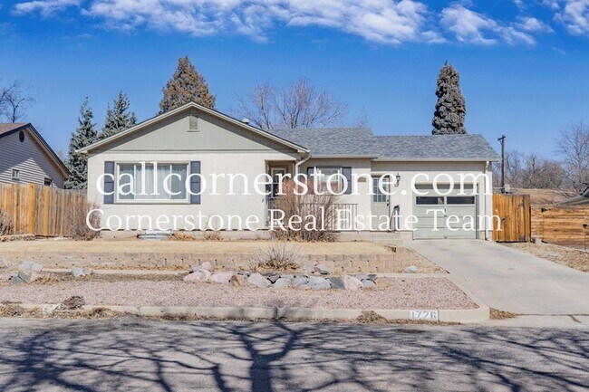 1726 Boulder St in Colorado Springs, CO - Building Photo - Building Photo