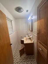 196 Burney Dr in Monroe, LA - Foto de edificio - Building Photo