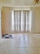 8224 Campanella Dr in Dallas, TX - Building Photo - Building Photo