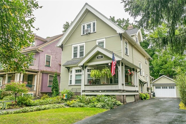 property at 9 Beverly St