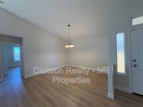 4711 Bradford Ln in Reno, NV - Building Photo - Building Photo