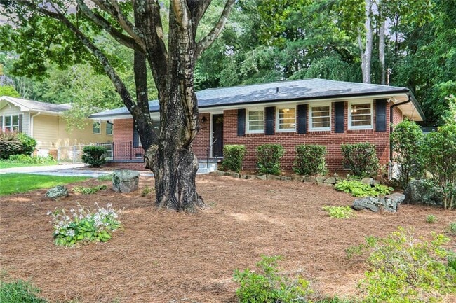 2349 Burch Cir NE in Atlanta, GA - Building Photo - Building Photo