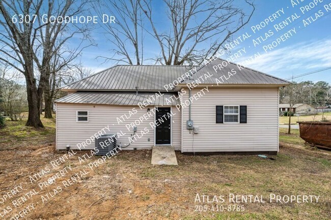 6307 Goodhope Dr in Bessemer, AL - Foto de edificio - Building Photo