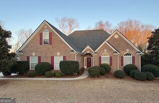 8008 Revere Dr in Mcdonough, GA - Building Photo