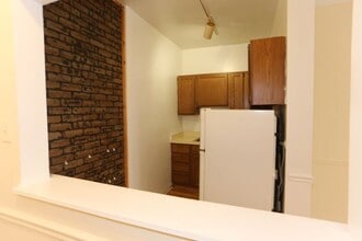 516 W Melrose St in Chicago, IL - Building Photo - Building Photo