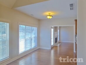 1024 Eagles Brooke Dr in Locust Grove, GA - Building Photo - Building Photo