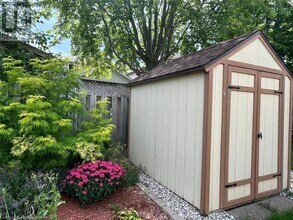 603 Mountain Maple Ave in Waterloo, ON - Building Photo - Building Photo