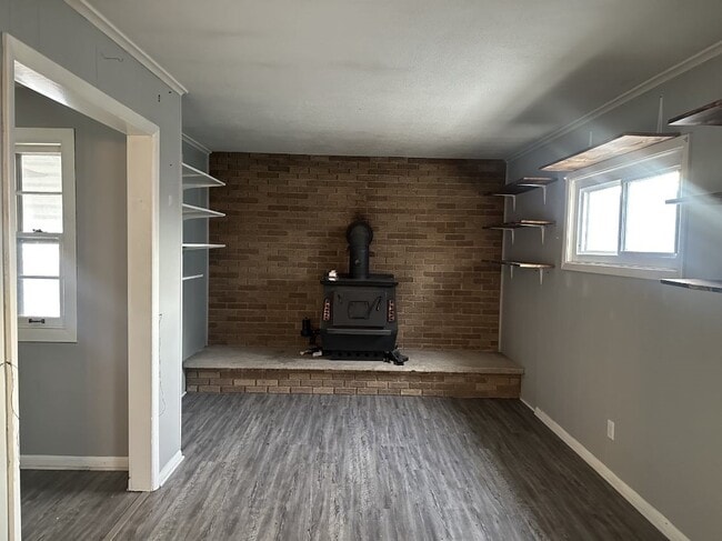 610 Salisbury Rd in Columbus, OH - Foto de edificio - Building Photo