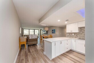 1390 Gulf Blvd, Unit 804 in Clearwater, FL - Building Photo - Building Photo