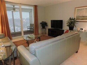 501 E Dania Beach Blvd, Unit 5-5M in Dania Beach, FL - Building Photo - Building Photo