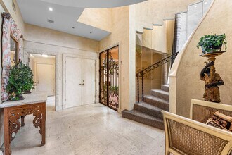 13 Sloans Curve Dr in Palm Beach, FL - Building Photo - Building Photo