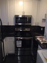 635 Chestnut St in Cedarhurst, NY - Building Photo - Building Photo