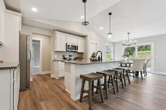 519 Meadows Ct in Polk City, IA - Building Photo - Building Photo