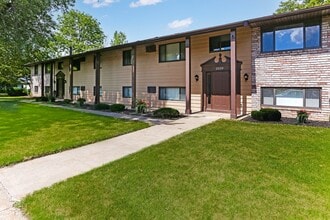 Imperial South in Rochester, NY - Foto de edificio - Building Photo