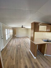 5125 N Center Rd in Flint, MI - Building Photo - Building Photo